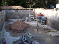Bau Pool 097